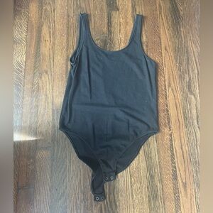 Gap black sleeveless bodysuit